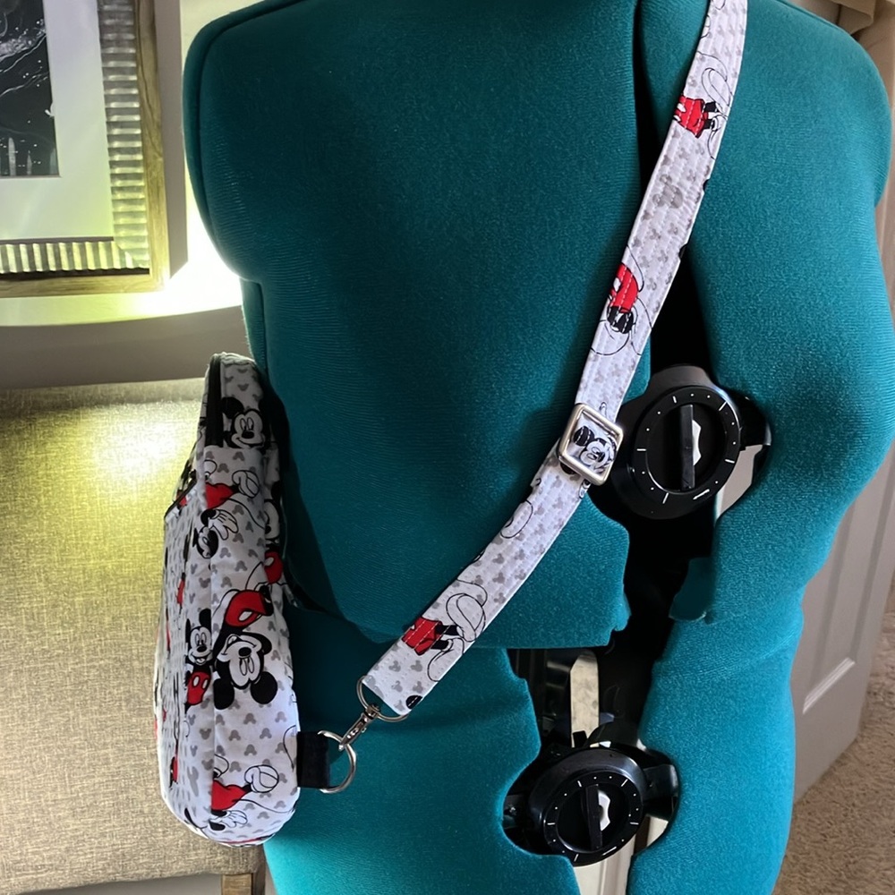 Mickey Mouse Sling Bag Crossbody - Picture 7 of 8